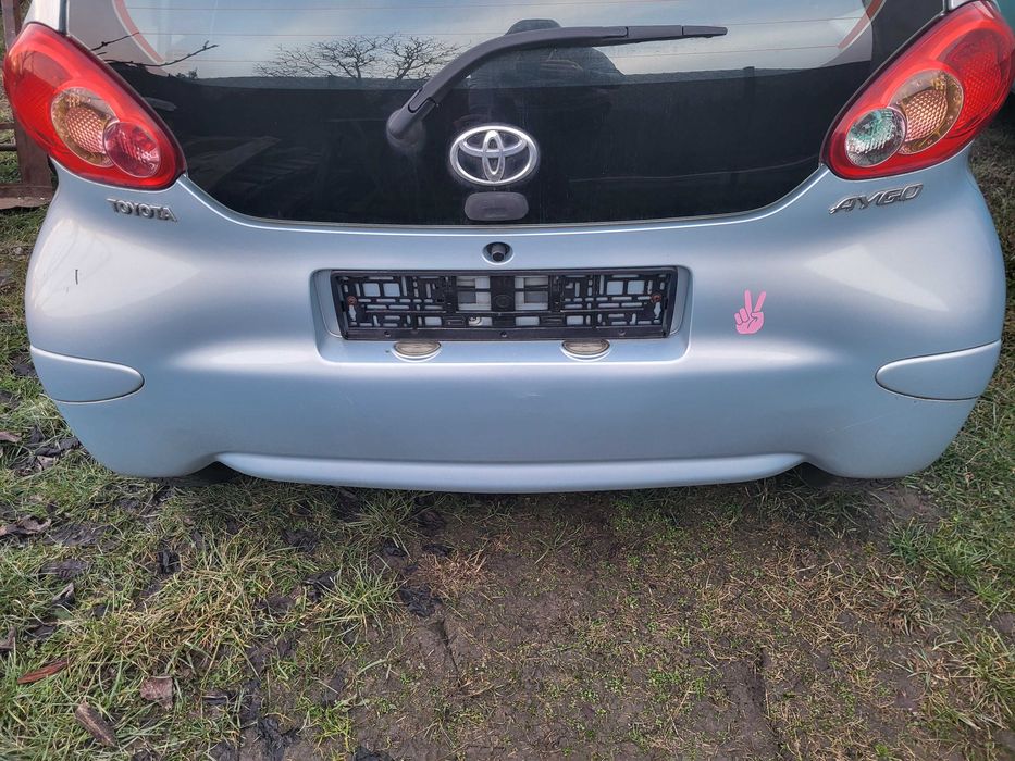 Zderzak tył Toyota Aygo  8R0