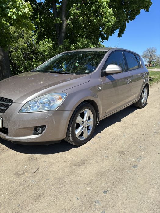 Kia ceed 2007 року