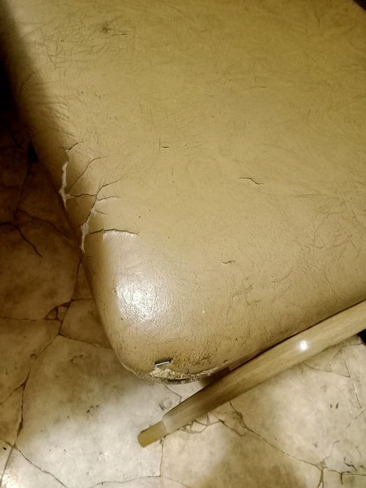 Куток кухонний+стіл