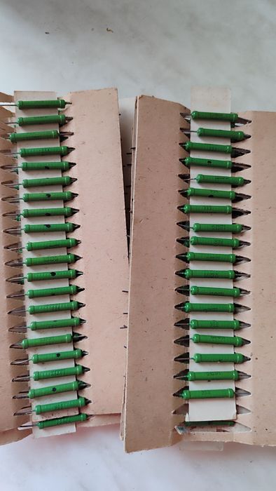 Продам резистор ВС  33К