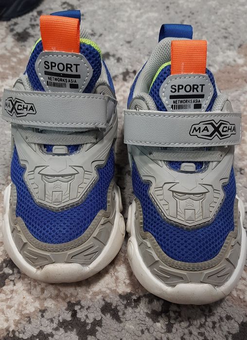 Кросівки на хлопчика 25 26 розмір