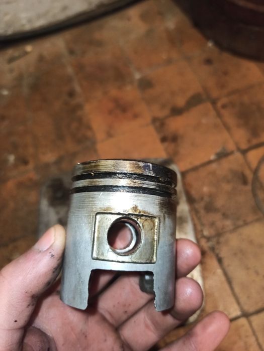 Поршньова минск 125