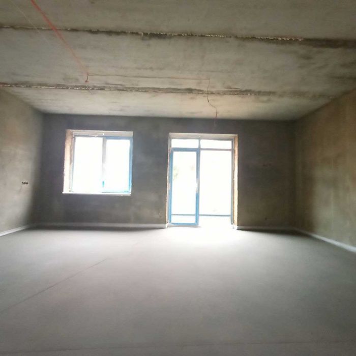 Продаж 2 поверхового будинку з опаленням і ділянкою на 5 соток