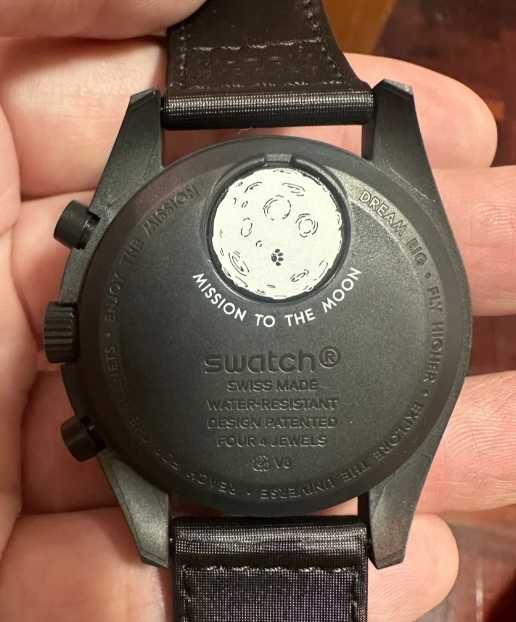 Swatch x Omega Bioceramicznyzegarek księżycowyMissionToMoonphaseSnoopy