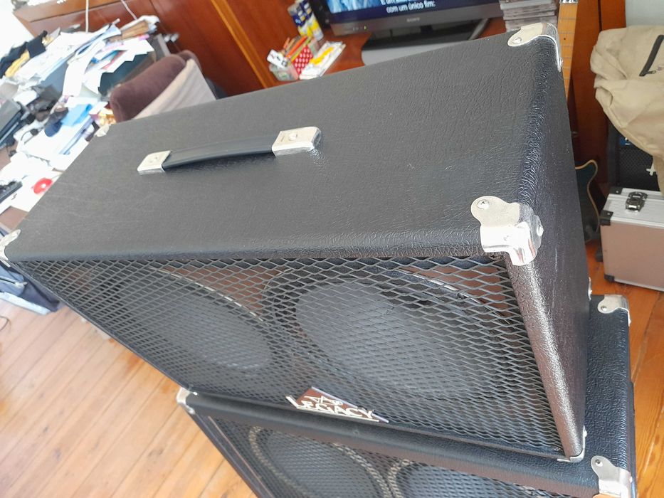 Coluna guitarra 2X12 Carvin Legacy C212E (Modelo Steve Vai)