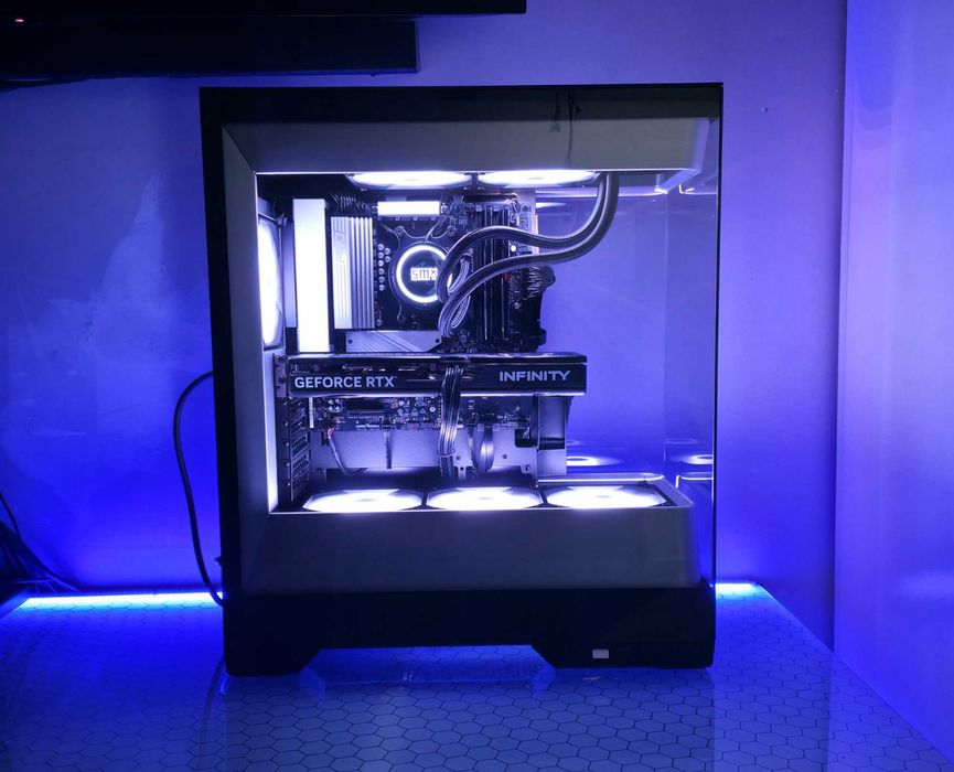 Komputer gamingowy Ryzen 7 7800X3D, RTX 5070, DDR 5 32gb 6000m, M2 1Tb