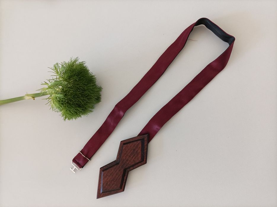 Стильный галстук бабочка