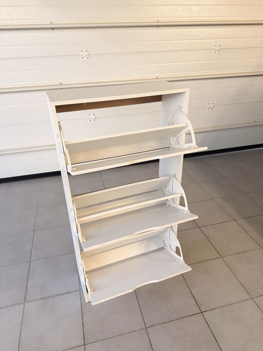 Vendo duas Sapateiras