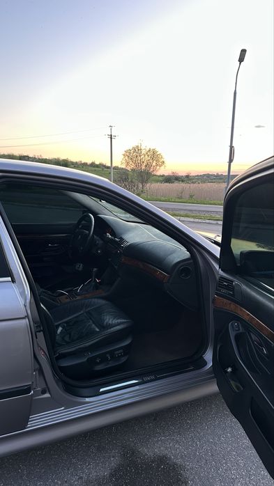 Продам bmw е39 2.5