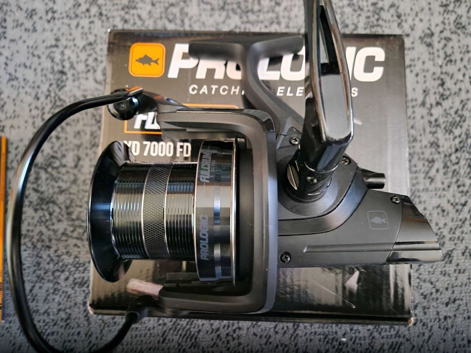 Kołowrotki Prologic Fulcrum XD 7000 FD oraz szpule