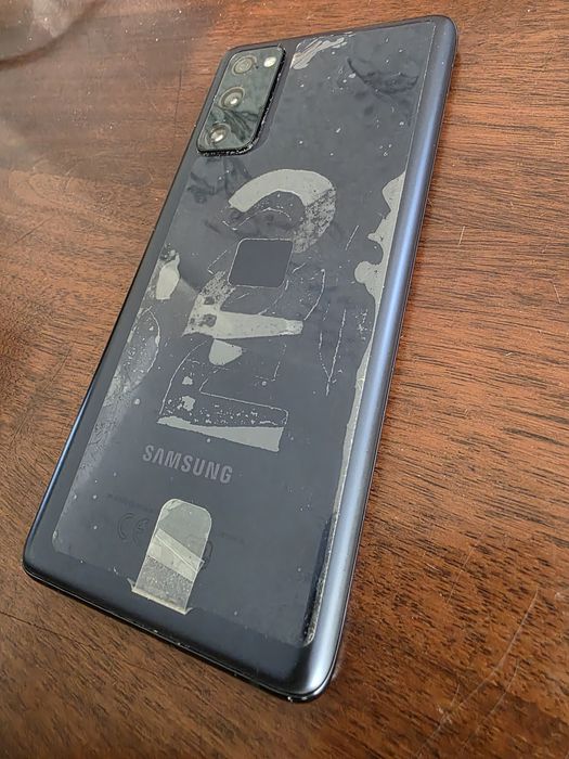 Продам Samsung s20 fe