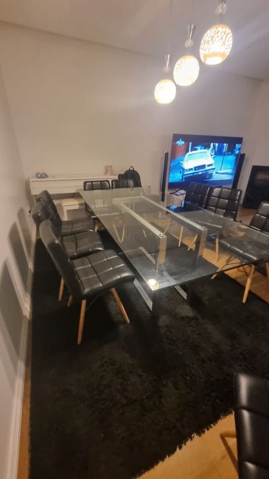Mesa de Sala de  Jantar em Vidro + Cadeiras