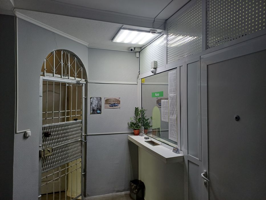 Продам Обмін Валют, Дніпро, Грушевського 13
Все обладнано