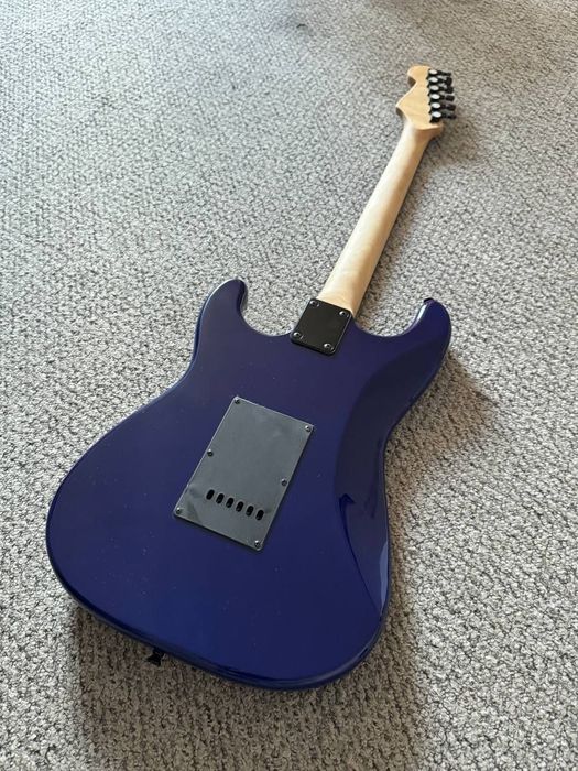 Нова електрогітара