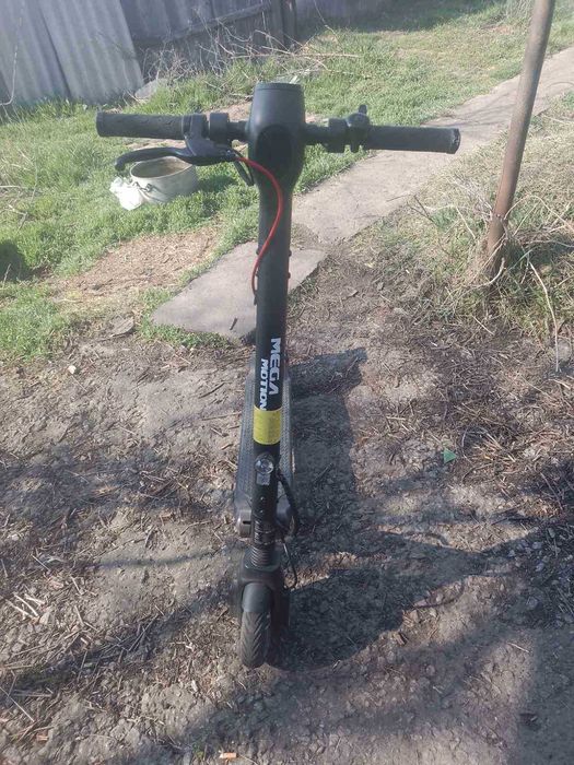 ПРОДАМ  электросамокат MEGA MOTION