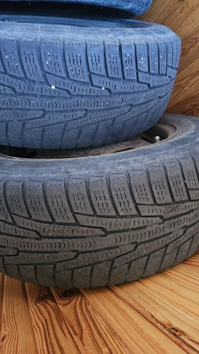 Колеса диски із зимньою гумою R14 185 65 від VW Passat B4 (штамповані)