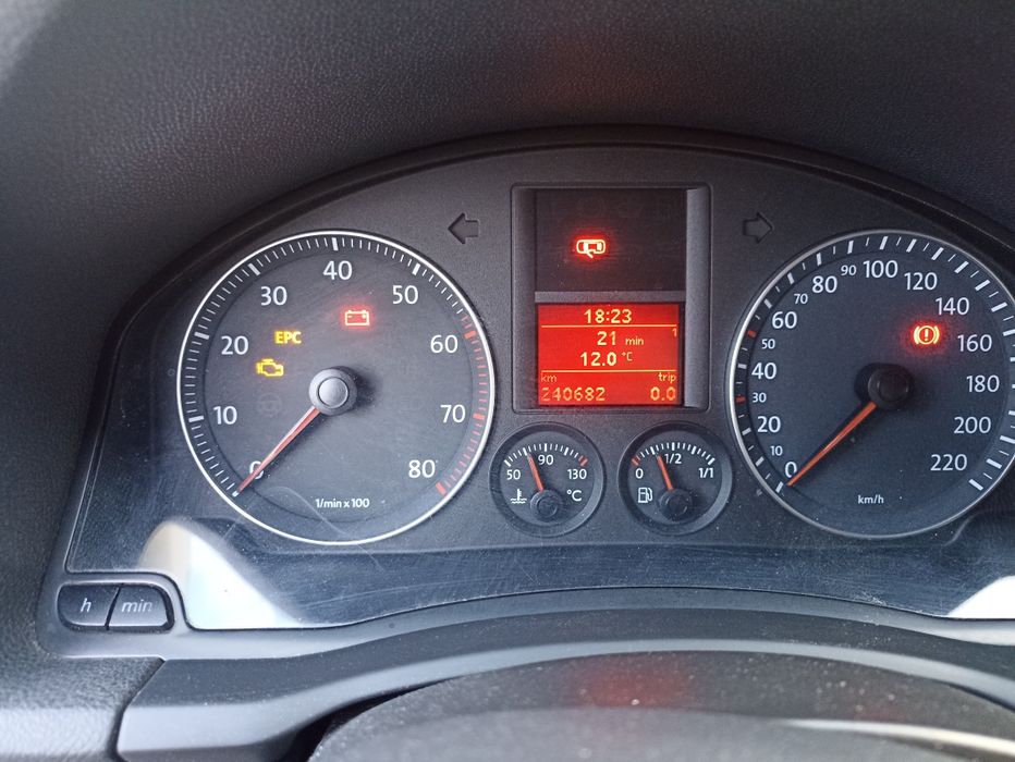 Продам VW golf 5