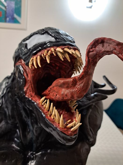 Busto do Venom (50cm) - Marvel