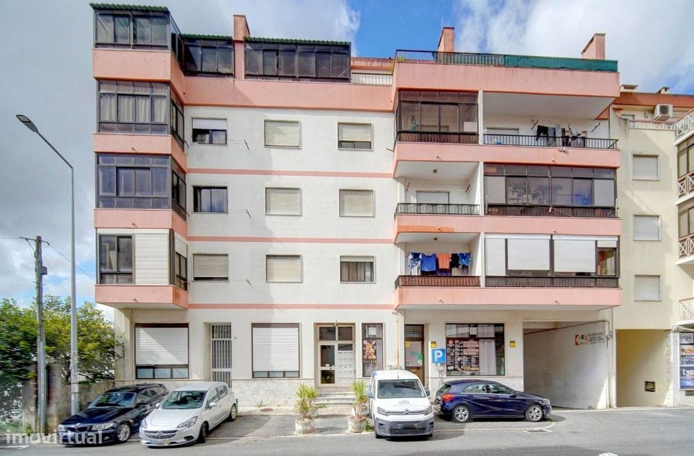 Apartamento T3 à venda em Sintra