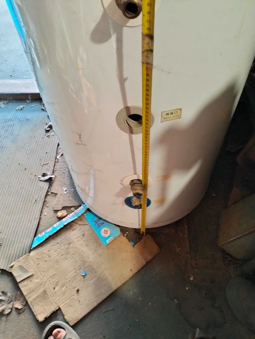 Накопительный бойлер косвенного нагрева. 300 литров.