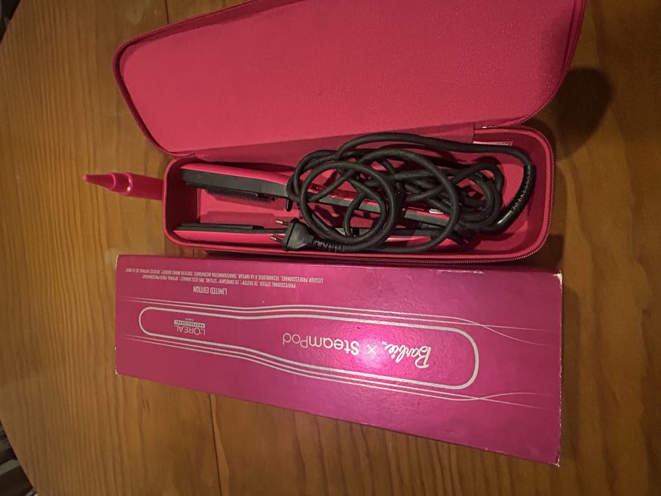 Prancha a vapor da Barbie