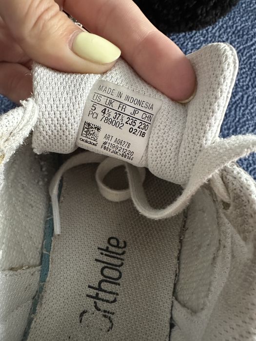 Жіночі шкіряні кросівки Adidas Superstar Holographic 37 розмір