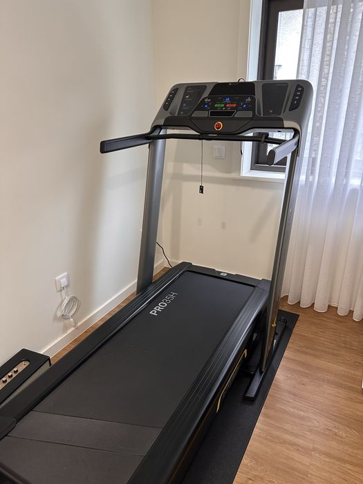 Passadeira Domyos Pro 35H (Decathlon) – Profissional | 22 km/h | Inclinação Elétrica