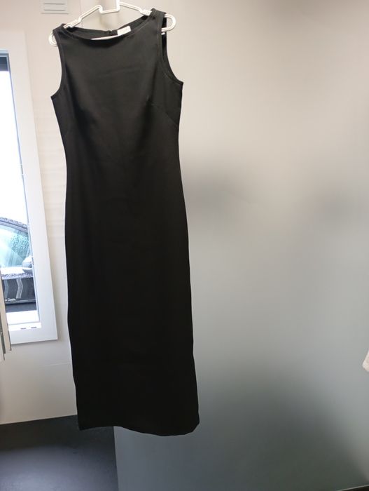 Vestido preto de senhora