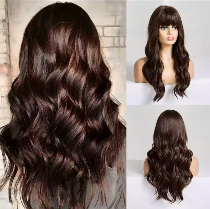 Cabeleira postiça castanha comprida