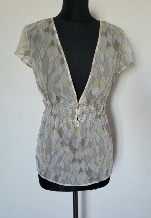 Śliczna szyfonowa bluzka damska mgiełka dekolt V wiązana na plecach