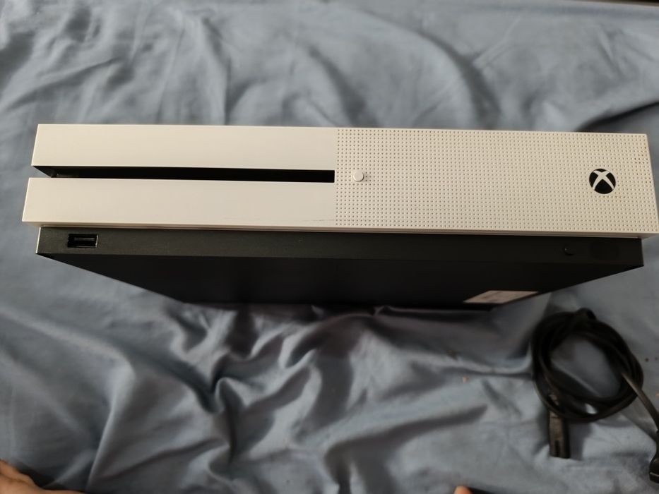Xbox One s 500GB
