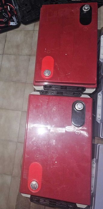 2 Baterias 6V 600Ah ( Banco 12V 600Ah)