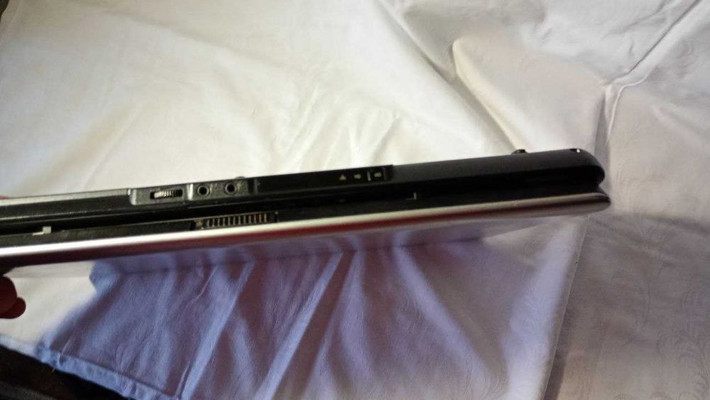 Ноутбук для студента або школяра Toshiba Satellite L300-15V