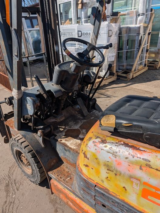 Sprzedam wózek widłowy Toyota 1.2