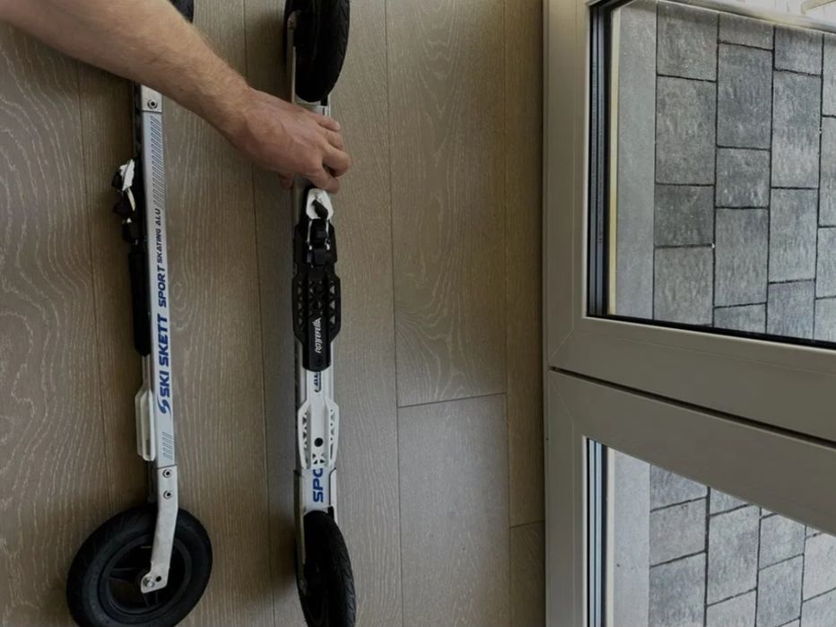 Nartorolki caly zest (wiazania,rekawice,nartorolki,kije,buty 41) nowe