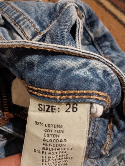 Продам женские шорты.