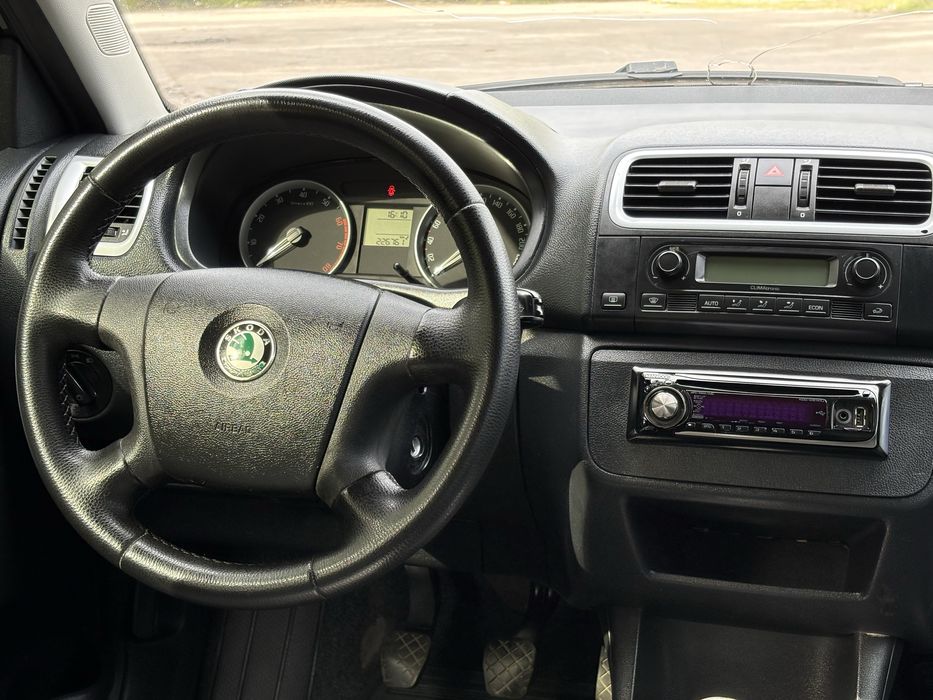 Skoda Fabia 2008 год 1.4 газ/бензин