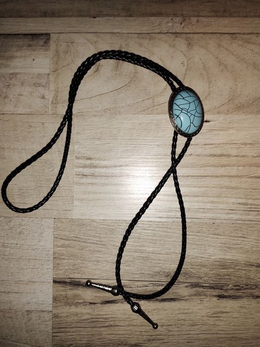 Краватка-боло з бірюзовим каменем з Амазон / Ковбойська краватка Bolo Tie