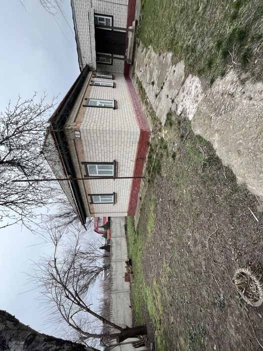 Продається житловий будинок з ділянкою