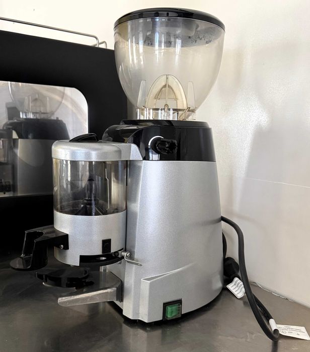 Moinho de Café Profissional – Usado, Pronto a Funcionar