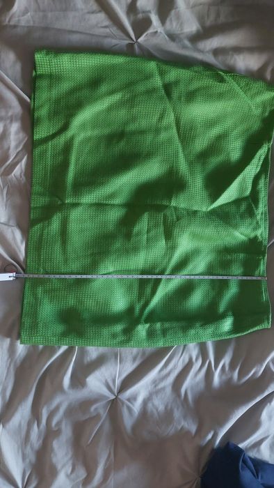 Saia verde à medida