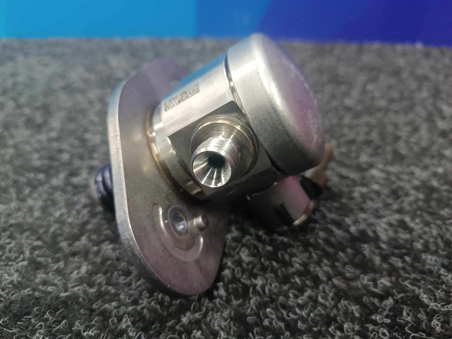 Насос паливний BMW B58 X3 X5  X6 13517934496 насос высокого давления