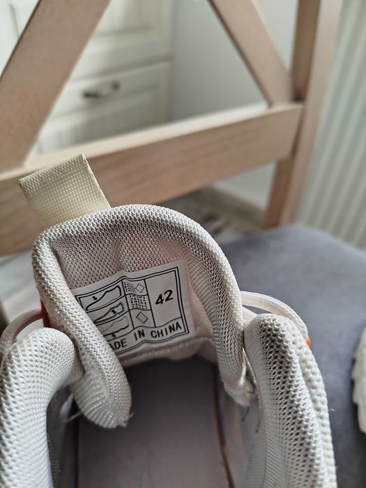 Buty typu adidas