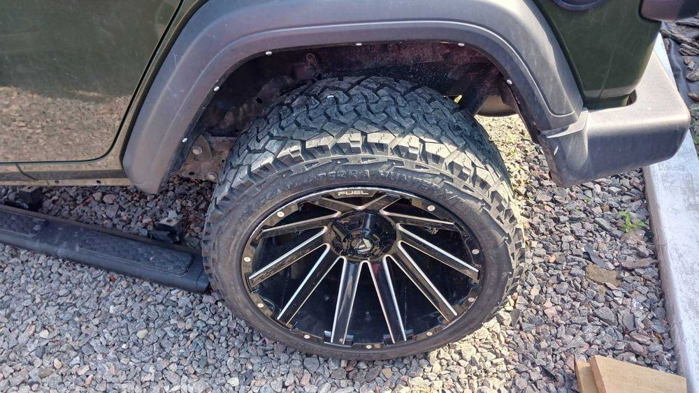 Диски на Jeep Wrangler R22