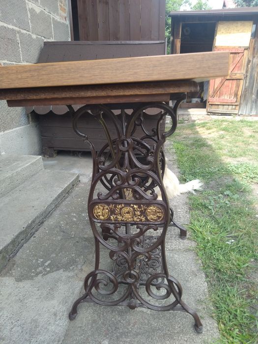 Oryginalne stare biurko