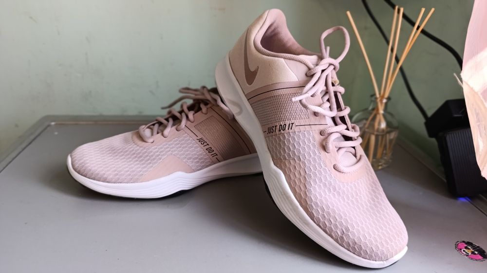 Красовки , кросівки Nike City Trainer 2