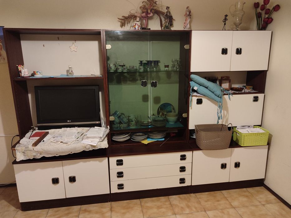 Vendo armários de sala