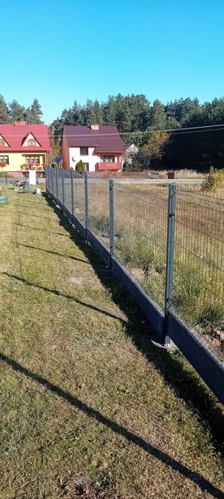 Montaż ogrodzeń z materialami panelowe systemowe