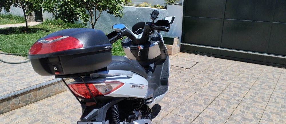 Vendo scooter 125i gts