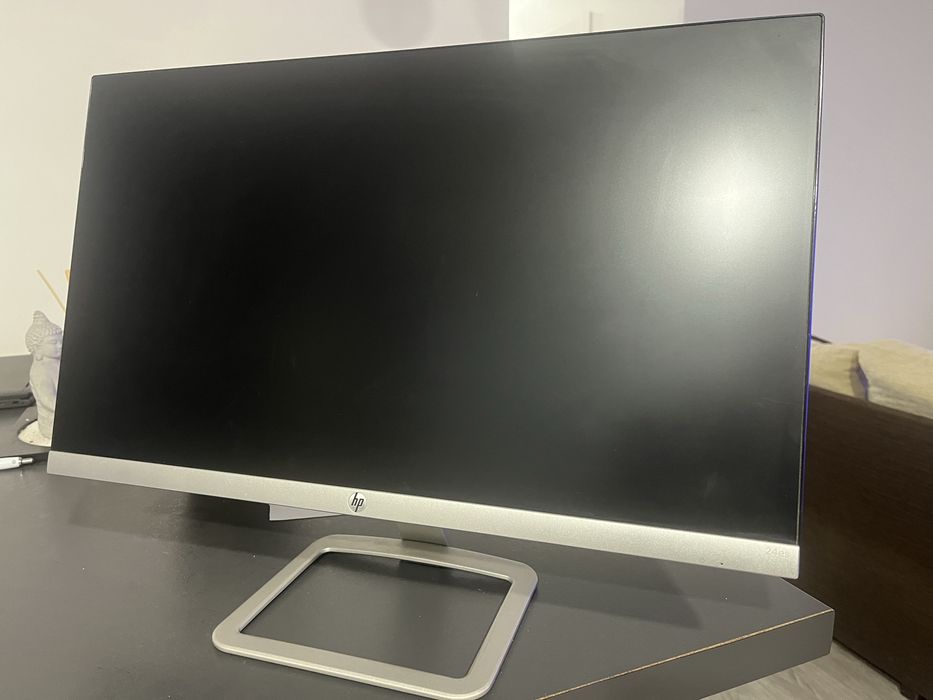 Monitor HP 24 es